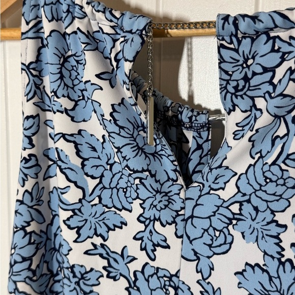 Michael Kors Blue Floral Sleeveless Blouse - Picture 5 of 7
